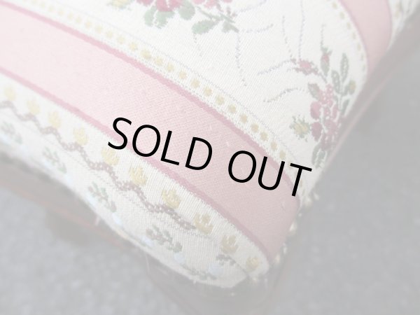 画像4: クラシックな猫脚スツール オットマン