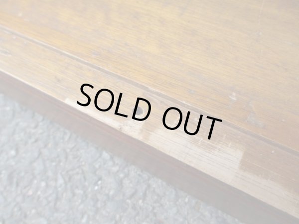 画像13: ラワン材ガラス棚 キャビネット 楔本棚