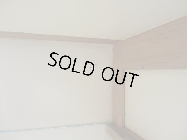 画像15: 昭和レトロ ガラス戸棚 飾り棚