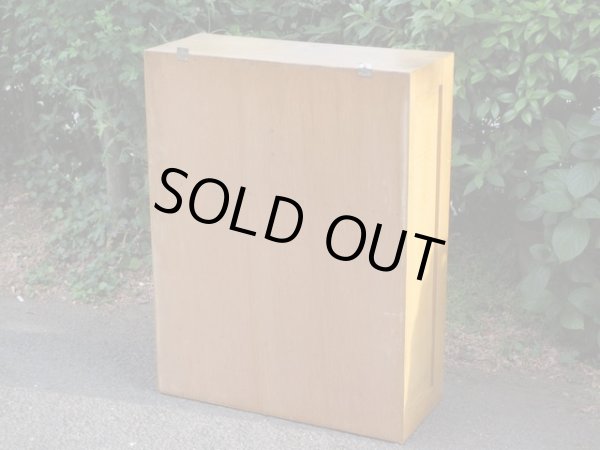 画像4: 昭和レトロ ガラス戸棚 飾り棚