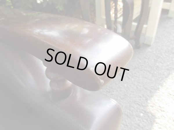 画像8: レトロな2.5人掛けソファ 茶