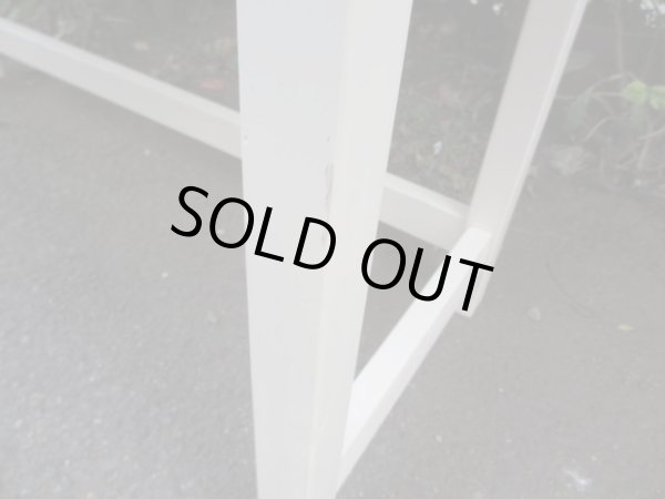 画像13: 横長の木製デスク 机