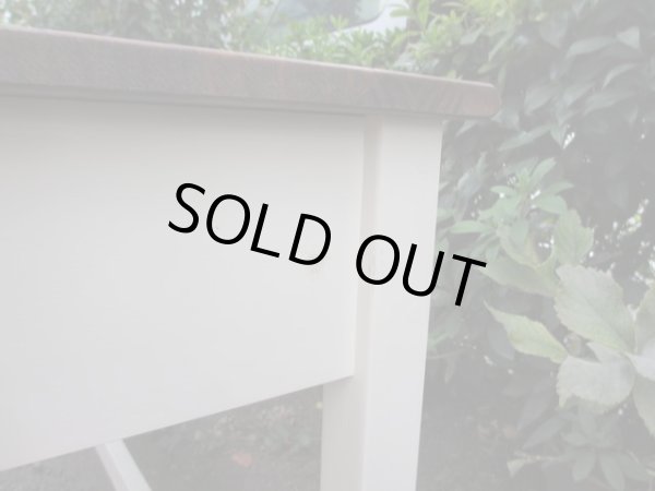 画像12: 横長の木製デスク 机