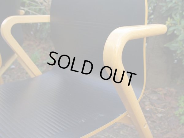 画像11: コクヨ 木製スタッキングチェア 椅子