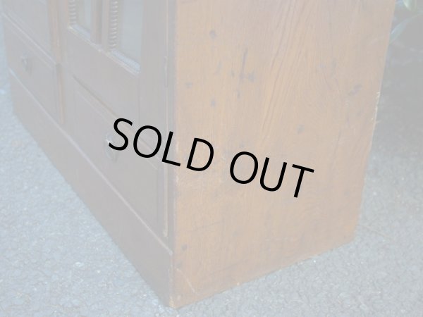 画像9: アンティーク ガラス戸の本箱 キャビネット 収納棚