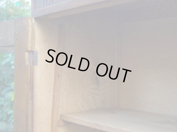 画像13: アンティーク ガラス戸の本箱 キャビネット 収納棚