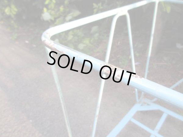 画像4: 古いアイアン製のカゴ キャスター付