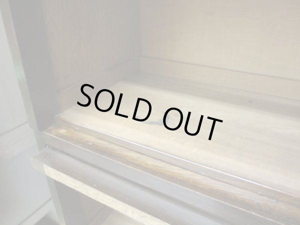 画像14: アンティーク スライド扉のガラス本箱 シャツケース キャビネット 楢材