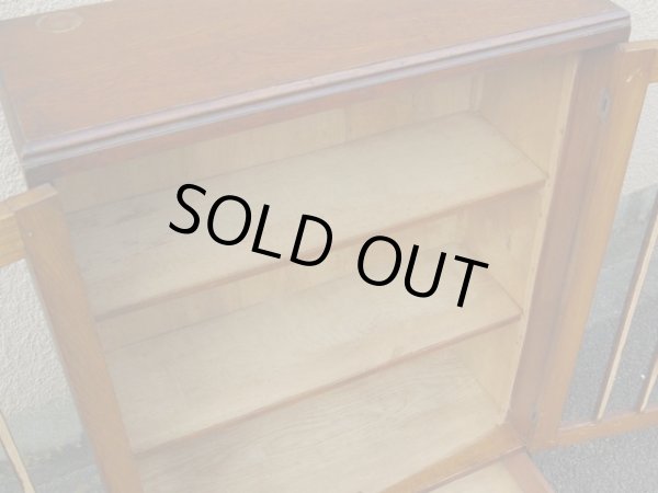 画像11: アンティーク 縦格子ガラス戸の本箱 収納棚