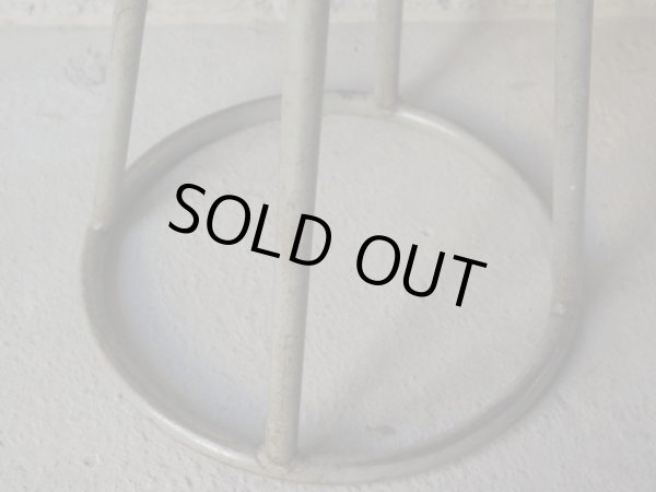 画像9: ヴィンテージ 古い鉄脚のスツール 丸椅子