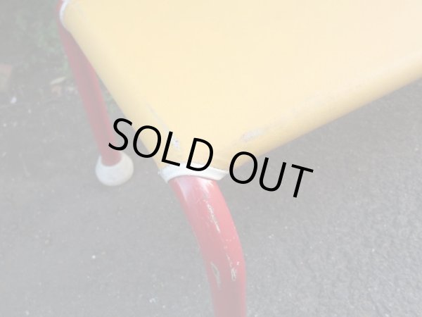 画像2: ヴィンテージ　レトロポップなジムベンチ黄（２）