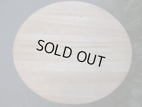 画像4: 明るい木味の鉄脚ラウンドテーブル