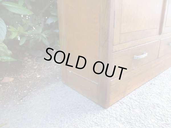 画像13: ヴィンテージ 木味良いガラス本箱 キャビネット 楢材