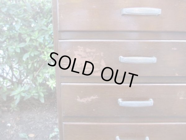 画像10: アンティーク 深い木味の7杯引出し ドロワー A4