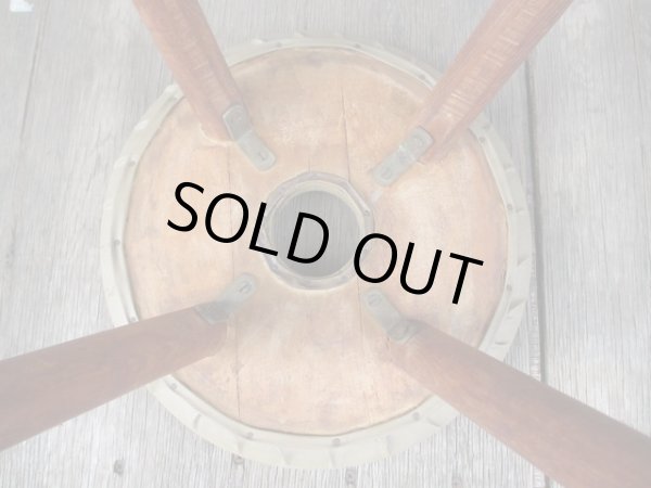 画像4: アンティーク　くすんだカーキ色のリングスツール 丸椅子