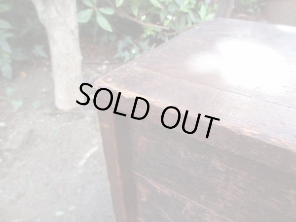 画像6: アンティーク 深い木味の3杯小引出し A4