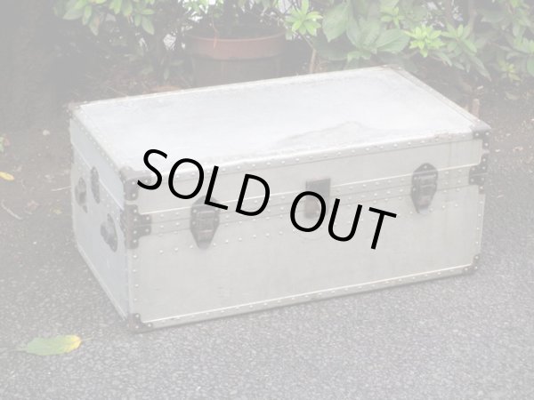 画像2: アンティーク ジュラルミン製トランク