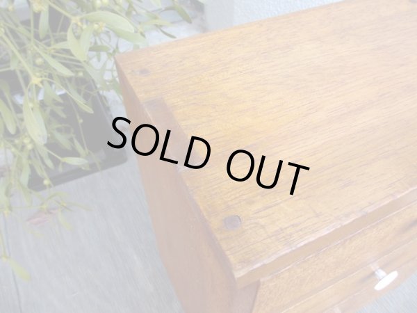 画像6: アンティーク 明るい木味のラワン材 3杯小引出し