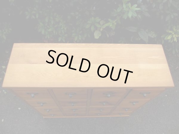 画像5: パイン無垢材の16杯引出し ドロワー チェスト