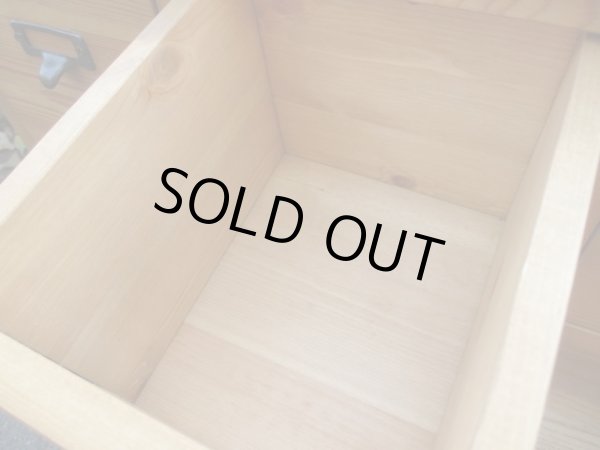 画像13: パイン無垢材の16杯引出し ドロワー チェスト