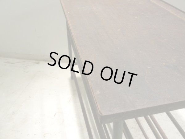 画像8: アンティーク 深い木味の天板 鉄脚テーブル 陳列台