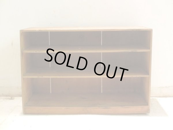 画像2: アンティーク 素朴な木味の整理棚