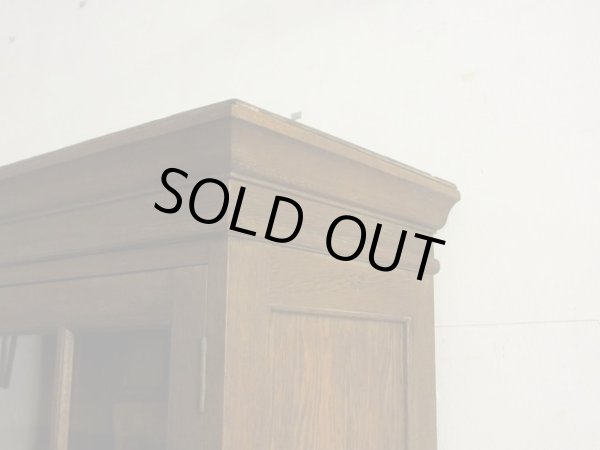 画像7: アンティーク 古い洋館のガラスキャビネット 楢無垢材