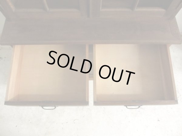 画像13: アンティーク 古い洋館のガラスキャビネット 楢無垢材