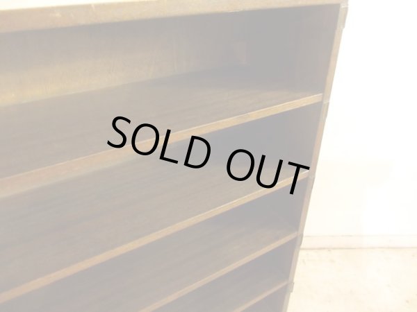 画像5: アンティーク ラワン無垢材の収納棚 (2)