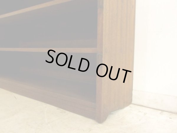 画像11: アンティーク ラワン無垢材の収納棚 (1)