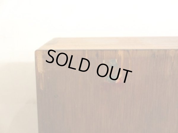 画像12: アンティーク ラワン無垢材の収納棚 (1)