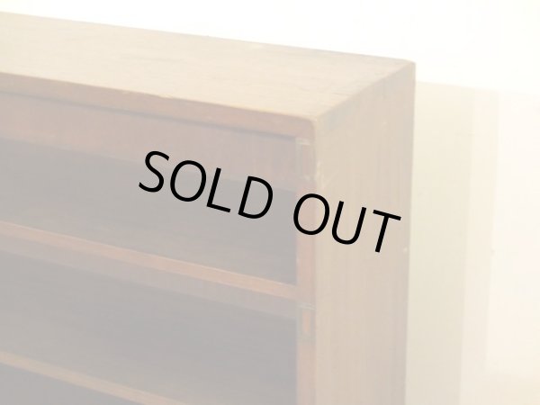 画像8: アンティーク ラワン無垢材の収納棚 (2)