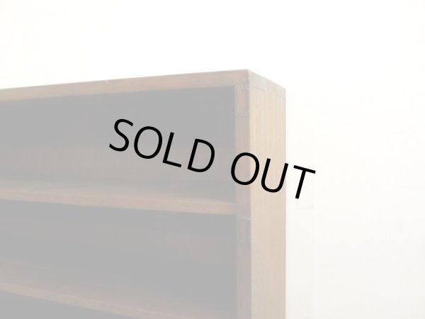 画像10: アンティーク ラワン無垢材の収納棚 (1)