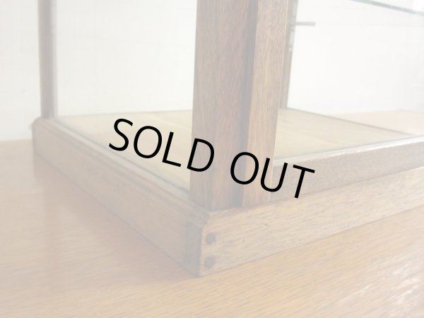 画像7: アンティーク 楢無垢材の5面ガラス卓上ショーケース