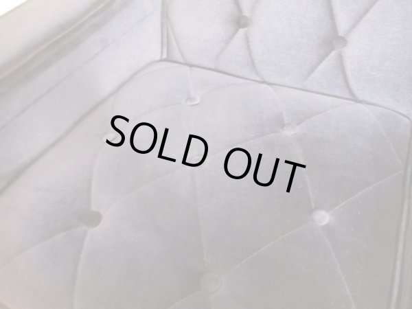 画像9: レトロモダンなネイビーの3人掛けソファ 3P