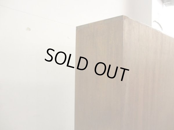 画像12: 木味良い ヴィンテージガラス戸棚 