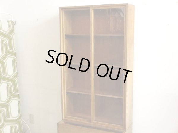 画像3: 木味良い ヴィンテージガラス戸棚 