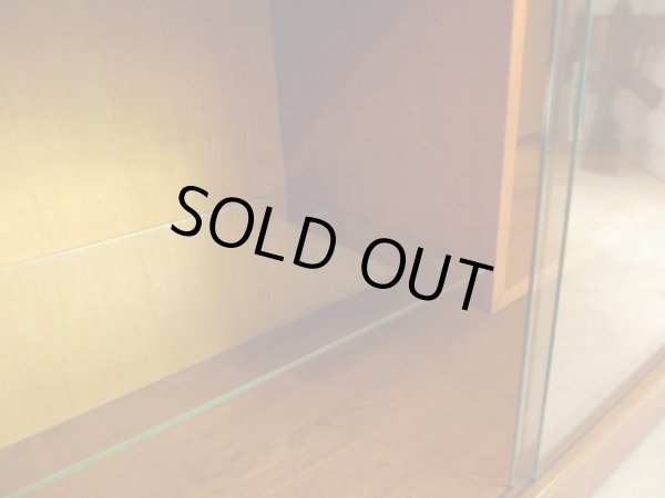 画像11: ヴィンテージ ジャパニーズモダンなガラス戸棚 ローボード