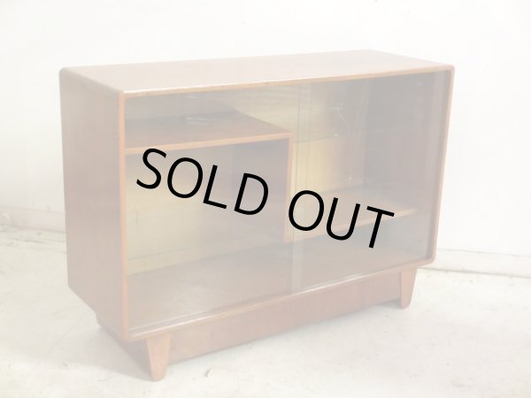 画像2: ヴィンテージ ジャパニーズモダンなガラス戸棚 ローボード