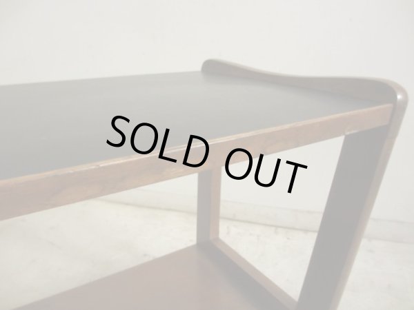 画像7: ヴィンテージ 明るい木味の台形サイドテーブル