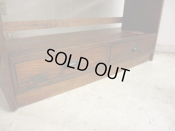 画像11: アンティーク 楢無垢材の重厚なクサビ本棚