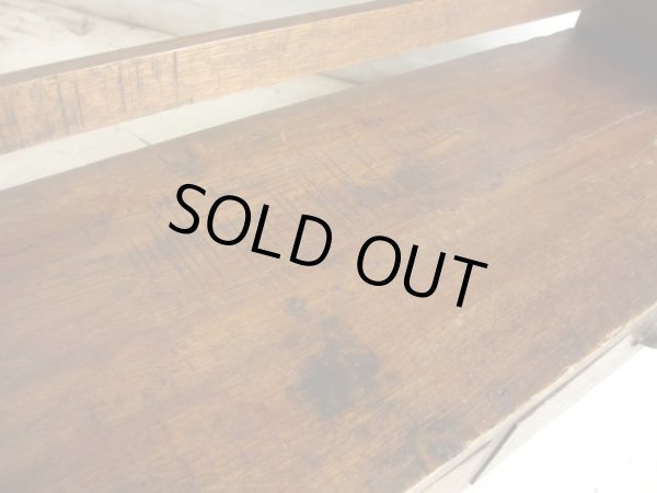 画像10: アンティーク 楢無垢材の重厚なクサビ本棚