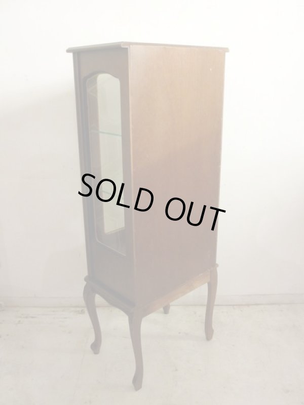 画像3: クラシックな猫脚のガラスキャビネット 3面ガラスショーケース