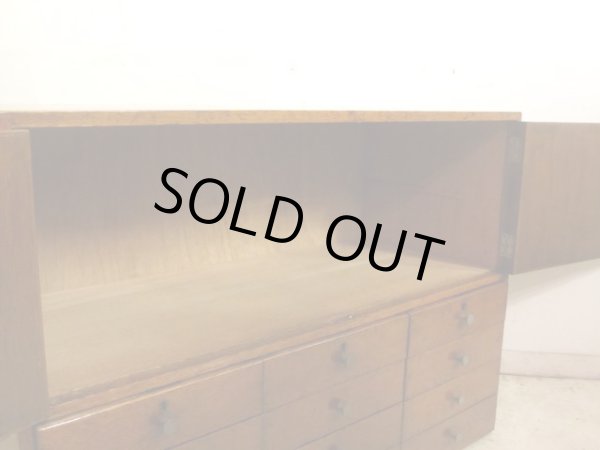 画像8: 昭和レトロ 12杯引出し付の戸棚 ローボード