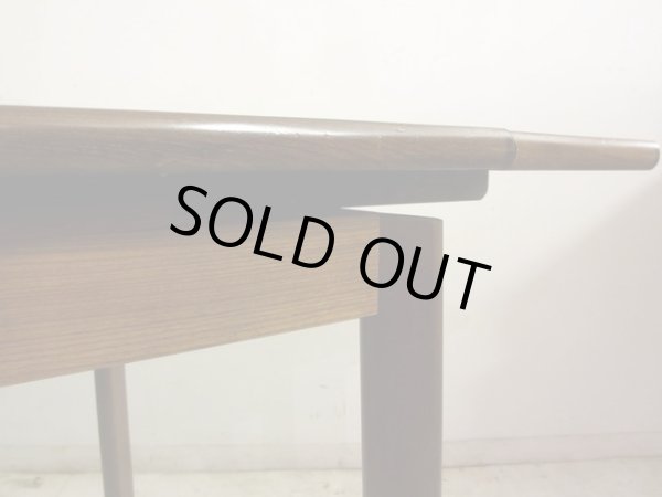 画像9: 深い木味のエクステンションダイニングテーブル 