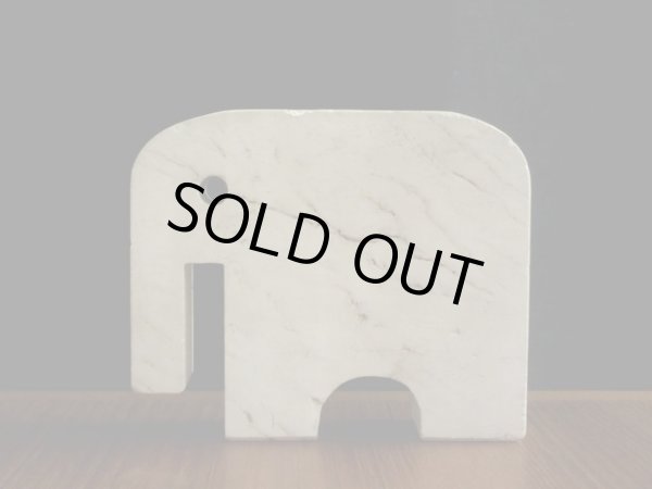 画像2: イタリア Flli Mannelli社 大理石トラヴァーチンの動物 ゾウ