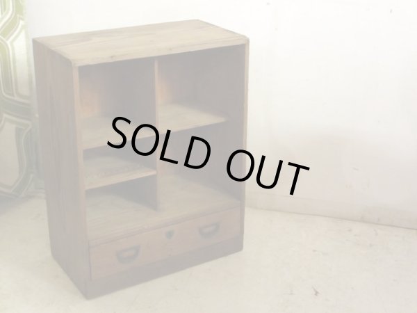 画像3: アンティーク 乾いた木味の素朴な収納棚