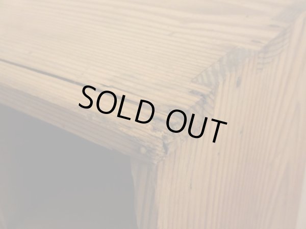 画像8: アンティーク 乾いた木味の素朴な収納棚