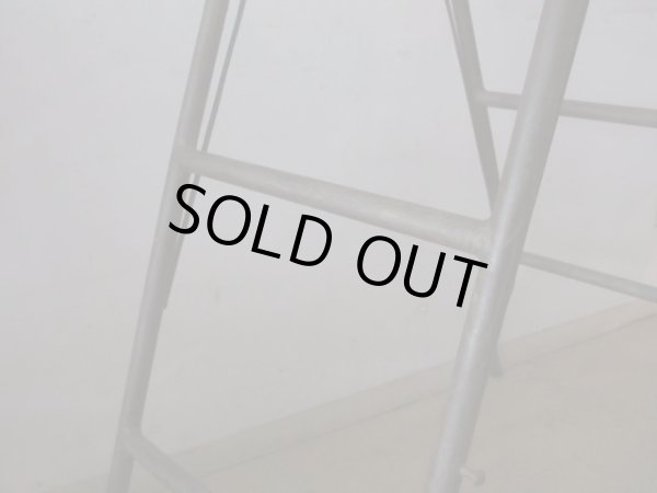 画像9: ヴィンテージ 鉄製の脚立 