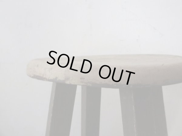 画像6: アンティーク 塗装の剥げたスツール 丸椅子